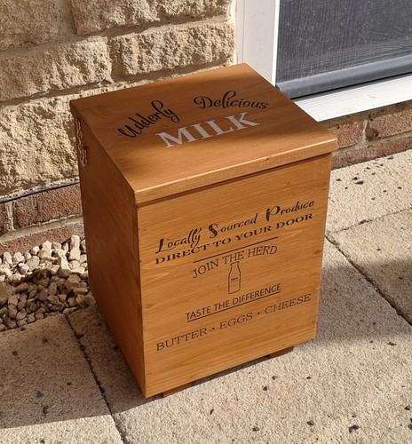 Doorstep milk bottle box